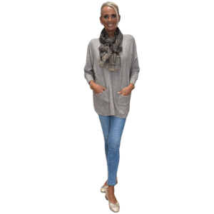 Beige peysa með vösum