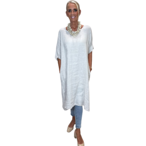 Ljósbeige hörkjóll