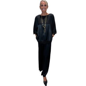 Svartur satíntoppur